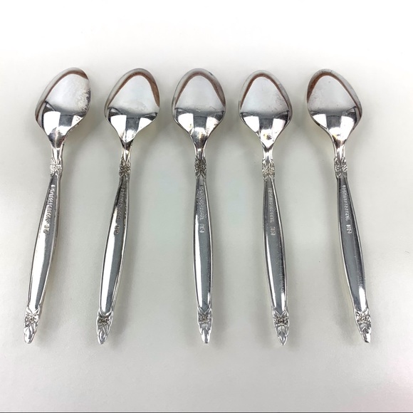 Rogers Bros. IS 1965 Vintage Silver Garland Pattern Demi-Tasse Spoons, Set of 5 - Picture 6 of 11